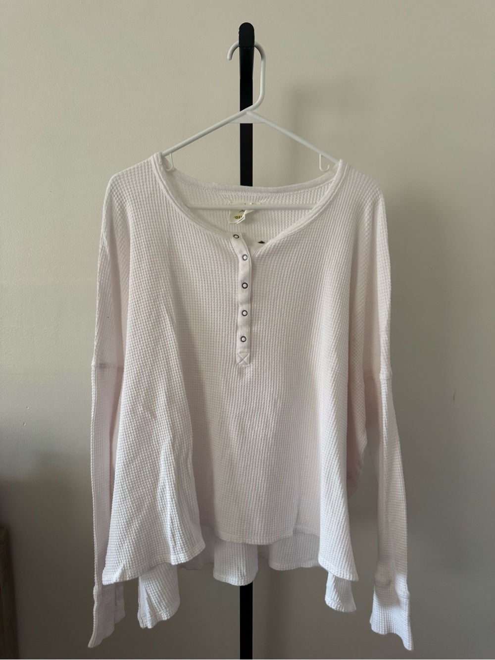 aerie White Waffle Knit V-Neck Henley Sweater